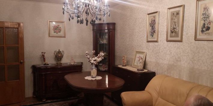 Продаж 3-х кмнатної квартири на вул. Ревуцького 7. - фото 1
