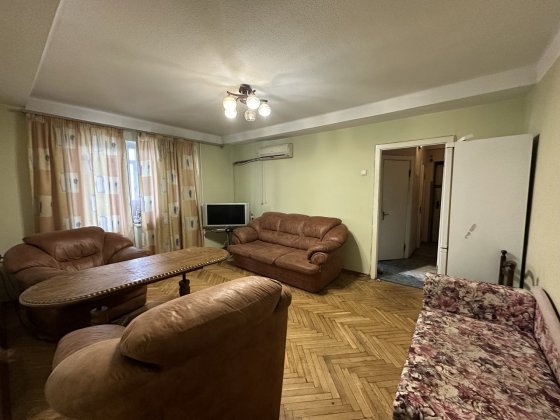 Продається 3-кімнатна квартира на вул. Братиславська, 34. Київ