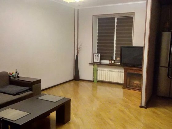 Продам 3 кімнатну квартиру в Оболонському районі, Вишгородська,4 Київ