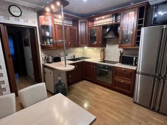 Продаж 3-х кімнатної квартири росп. Григоренка, 5. метро Позняки Киев