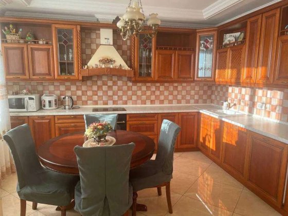 Продається 3-х кімнатна квартира по бульв.Руденко Миколи (Кольцова), 14к Київ