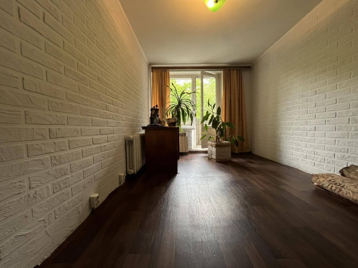 Продаж 3-кімнатної квартири в Святошинському районі. Зодчих 68/2 - фото 1