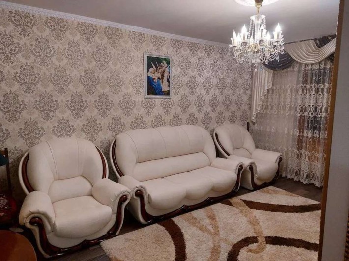 Продаж 3-к квартири вул. Милославська 21а - фото 1