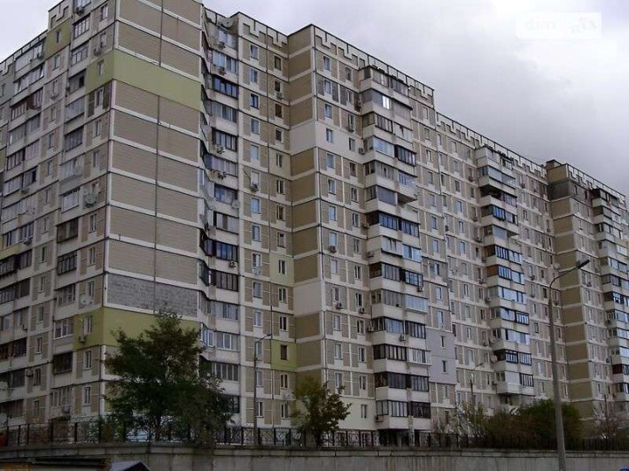 Продаж 1-к квартири вул. Срібнокільська 14 - фото 1
