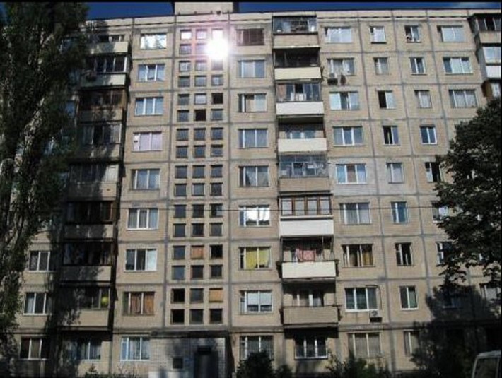 Продаж 3 кімнатної квартири по вул. Якуба Коласа, 21 - фото 1