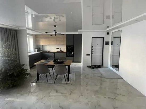 Продаж квартири з новим ремонтом по вулиці  Харьківське Шоссе, 55 Киев