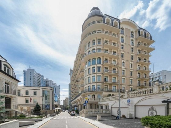 Продаж 4к-квартири вул. Новоселицька 10, ЖК Renaissance Residence 200 м² Киев