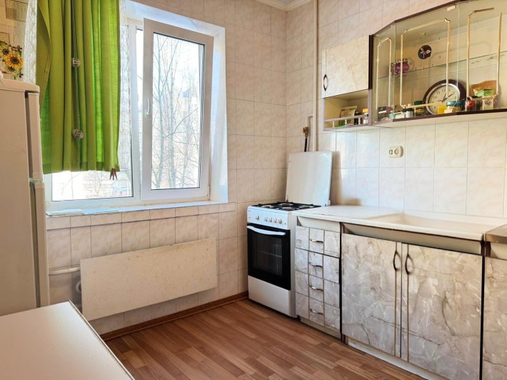 Продаж 2к кімнатної квартири, пр-кт М. Бажана, 9а, Дарницький р-н, м. Вирлиця - фото 1