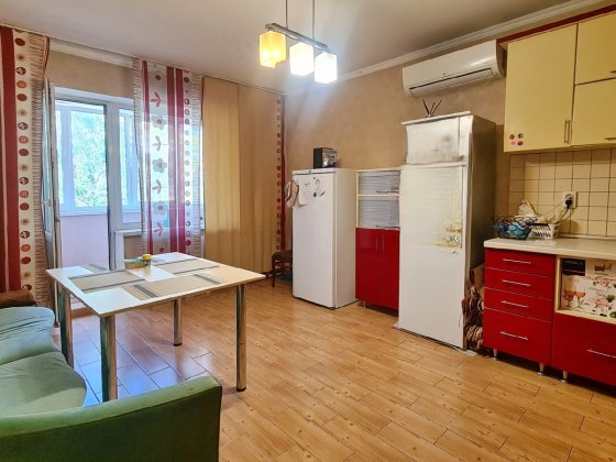 Продаж 3-кімнатної квартири на вул. Драйзера ( Рональда Рейгана) , 10, Деснянський район Киев