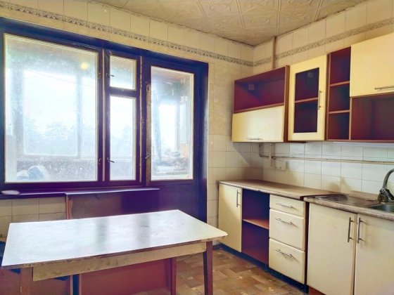 Продаж 3 кімнатної квартири вул. Бориспільська, 49, Дарницький район, Червоний Хутір Київ