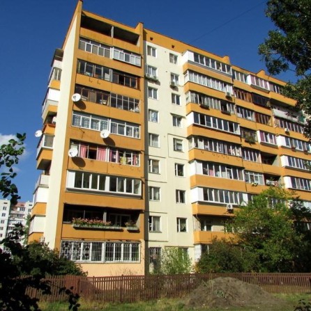 Продається простора 5-кімнатна квартира на вул. Північна, 54б, Оболонь. - фото 1