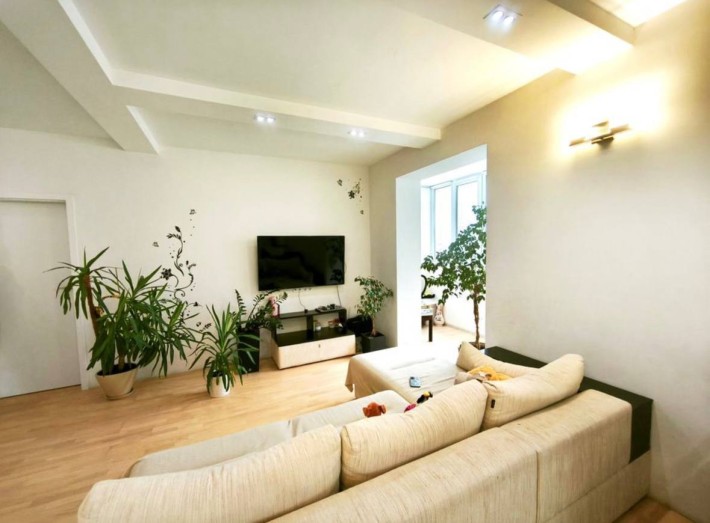 Продаж 2-к квартира вул. Драгоманова 6/1 (Дарницький район) - фото 1