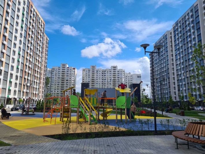 Продам 1-кімнатну квартиру в ЖК «Місто квітів» Тираспільська 54 - фото 1