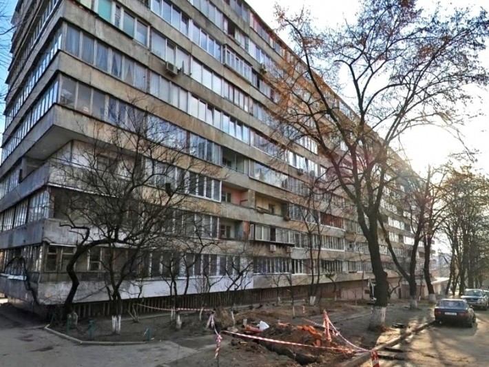 Продаж 2-кімнатної квартири  вул.Печенізька, 35/43 - фото 1