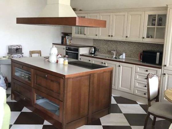 Продаж 3 кім. квартири, вул. Саксаганського 121, метро Університет. Киев