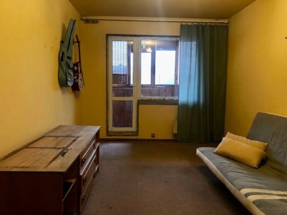 Продаж 3-кімнатної квартири вул. Велика Китаївська 10,  Голосіївський р-н, біля метро Деміївська. Київ