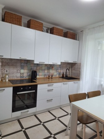 Продам 1к 4 поверх 42м  Буча Кампа Лісова 1б - фото 1