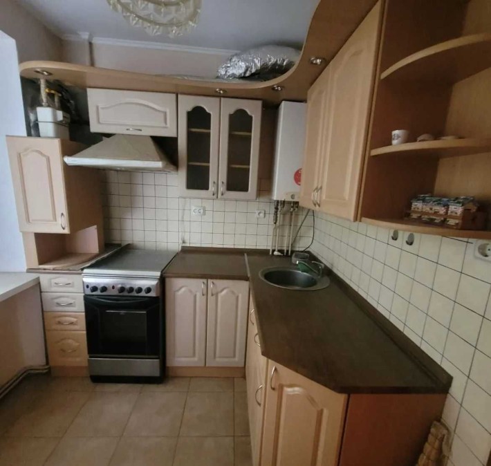 Продаж трикімнатної квартири в центральній частині міста - фото 1