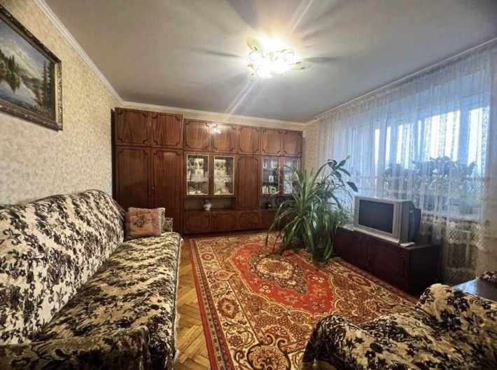 продаж 3 кімнатної в центрі міста, вул, Європейська - фото 1