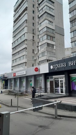 Продається чудова 2-кім-на кв-ра в центрі міста, поруч Гермес - фото 1