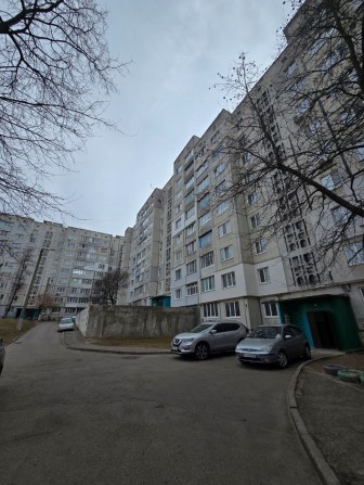 Продам двокімнатну квартиру на масиві Леваневського - фото 1