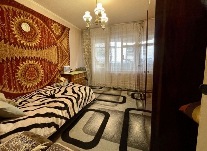 Терміновий продаж квартири в центрі міста - фото 1