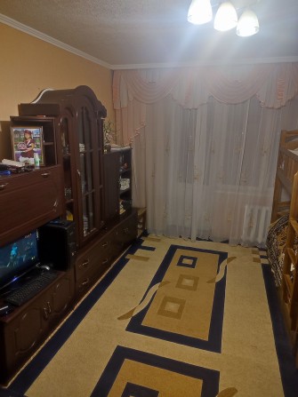 Продам 2-кім.квартиру - фото 1