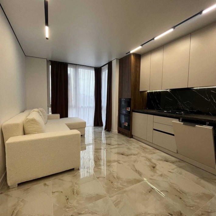 Продаж укомплектованої 1 к.квартири поблизу Центра! - фото 1