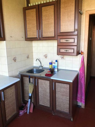 Продам 2 кімнатну квартиру 4 мкр-н, м-в Незалежності - фото 1