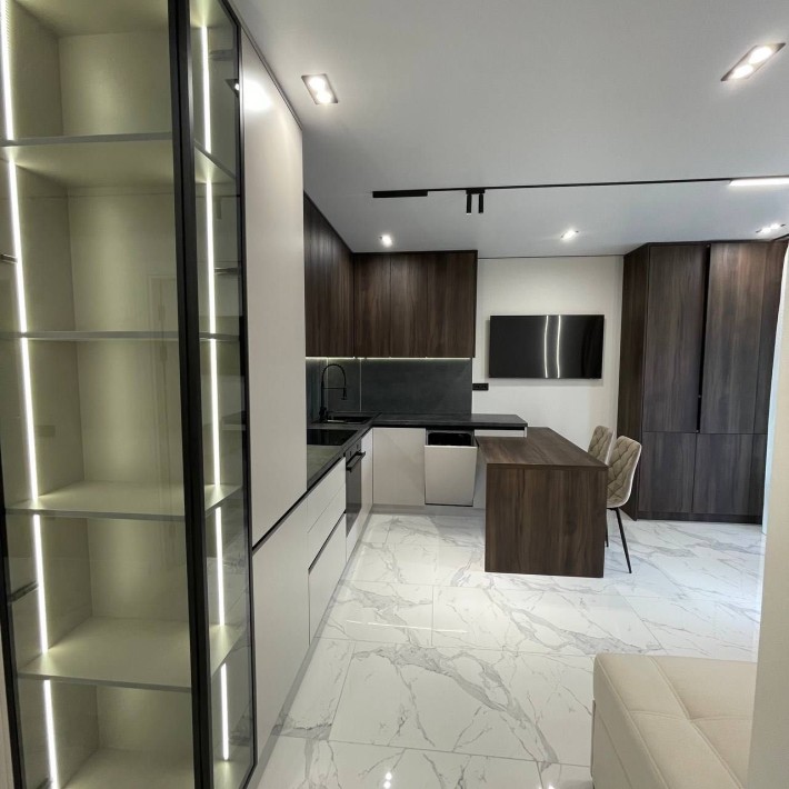 Продаж 1к квартири з ремонтом в ЖК Фемелі Плаза - фото 1