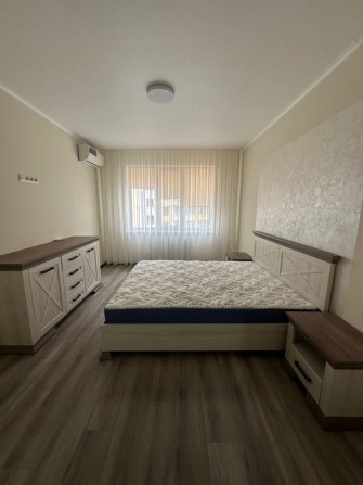Продається євродвійка 56 м² | Кухня-студія + спальня - фото 1