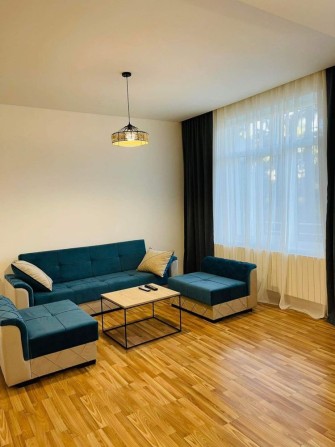 Продам сімейну 2 кімнатну каартиру в обжитому районі.  ТЕРМІНОВО - фото 1