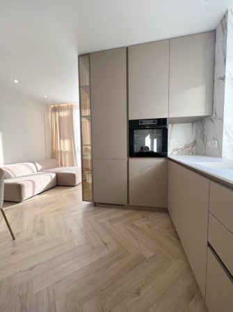 Продаж 2-кімнатної квартири з дизайнерським ремонтом ЖК Центральний 2 - фото 1