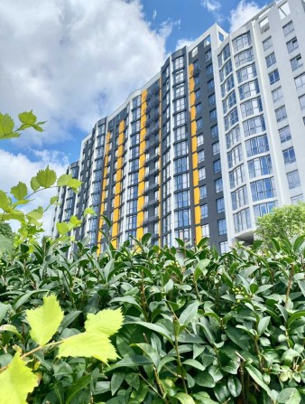 Реальна квартира в ЦЕНТРІ Бучі 70 м2 по ГАРЯЧІЙ ціні - фото 1