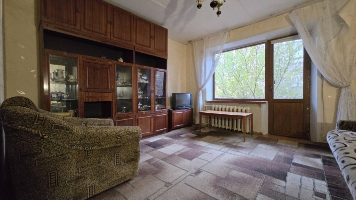 Продам 2 ком."чешка" 2этаж ул.Сергея Колачевского ( 17 квартал) - фото 1