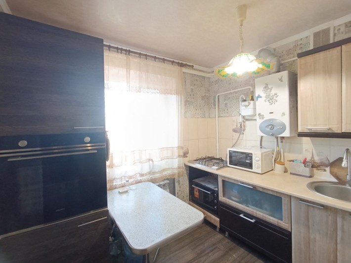 Продам трёхкомнатную квартиру  на Соцгороде, Красная линия, - фото 1