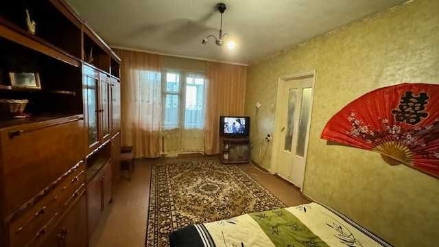 Продам трикімнатну квартиру 5м-н Зарічний б. 69 - фото 1