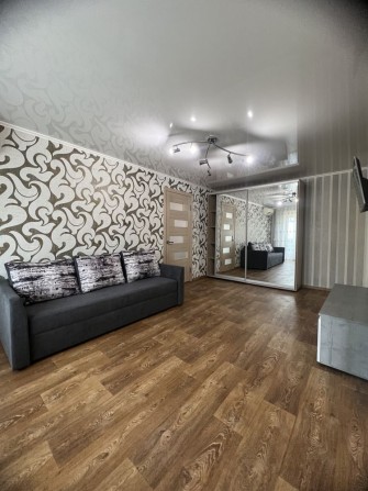 Продажа 2х ком кв, на 98 квартале ( ул Ярослава Мудрого) - фото 1