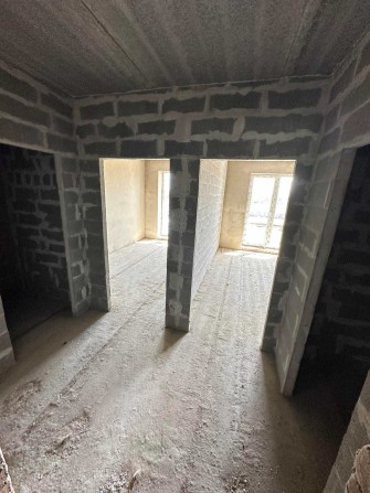 Однокімнатна квартира з Гардеробною і 2 Балкони - фото 1
