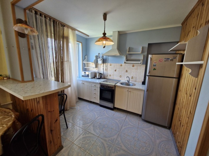 Продаж 3-х кімнатної квартири. Вулиця  Миколи Світальського. 173 кв. - фото 1