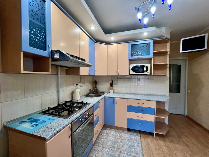 Продам 3-кімнату квартиру з ремонтом на Ювілейній, від власника! - фото 1