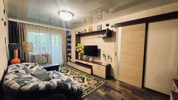 Продаж 2-кімн з ремонтом на Долгинцево + гараж + авто - фото 1