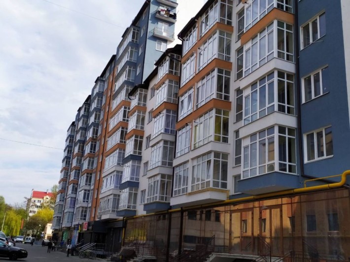 Здана, 3-кімнатна в центрі Міста, Бандери-Сахарова - фото 1
