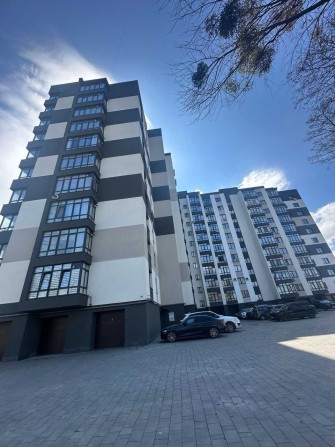 Продаж ексклюзивної квартири на березі міського озера - фото 1