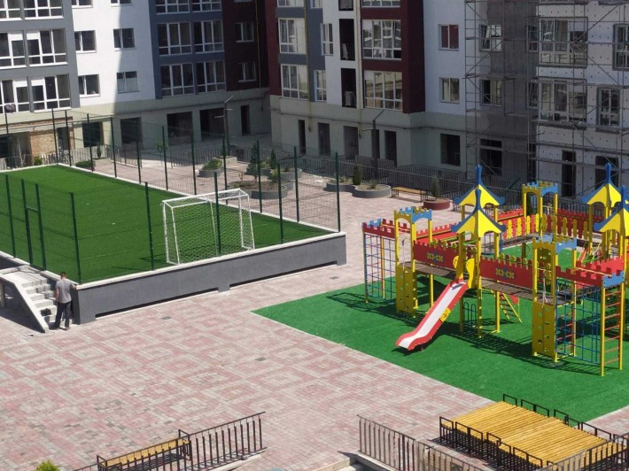 Продам, центр,Сучасний район,2-к., 2пов., 69м.кв., Княгинен - фото 1