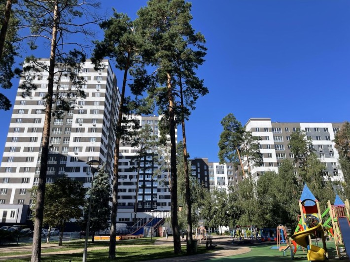 Продаж видової 1к квартири з новим  ремонтом та меблями. - фото 1