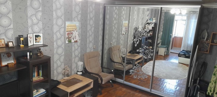 Продам 1 кімнатну квартиру 4 Зарічний вул. Десантна Покровський район - фото 1