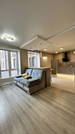 Квартира БІЛЯ ПАРКУ! Терміновий ПРОДАЖ! 2% ОФОРМЛЕННЯ! - фото 1