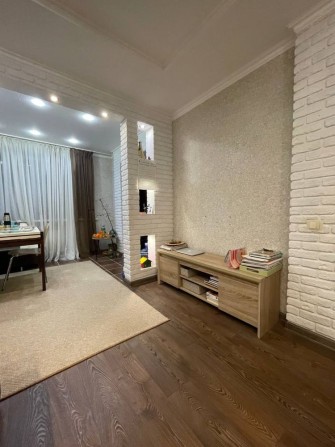 Город Кривой Рог, 3х комнатная квартира в районе 129 квартала - фото 1