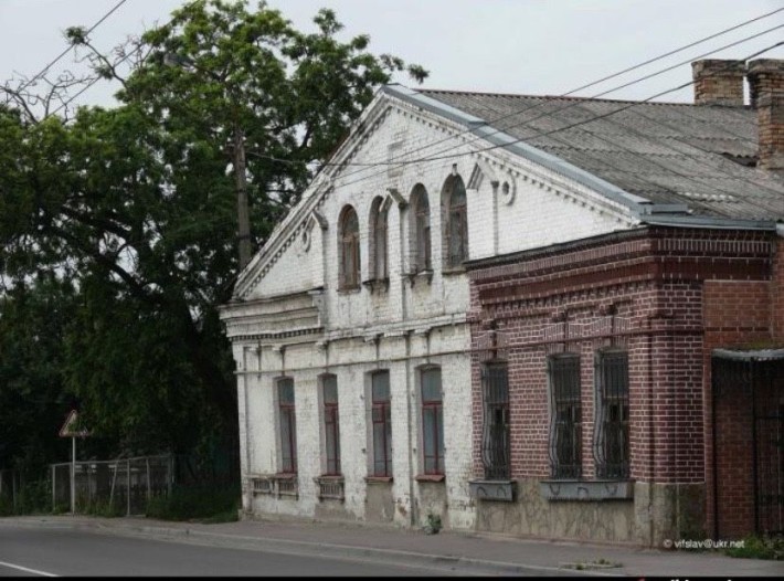 Продам 4-кімнатну квартиру у старому місті - фото 1